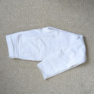 Gap true Skinny Jean white distressed knees, size 25
